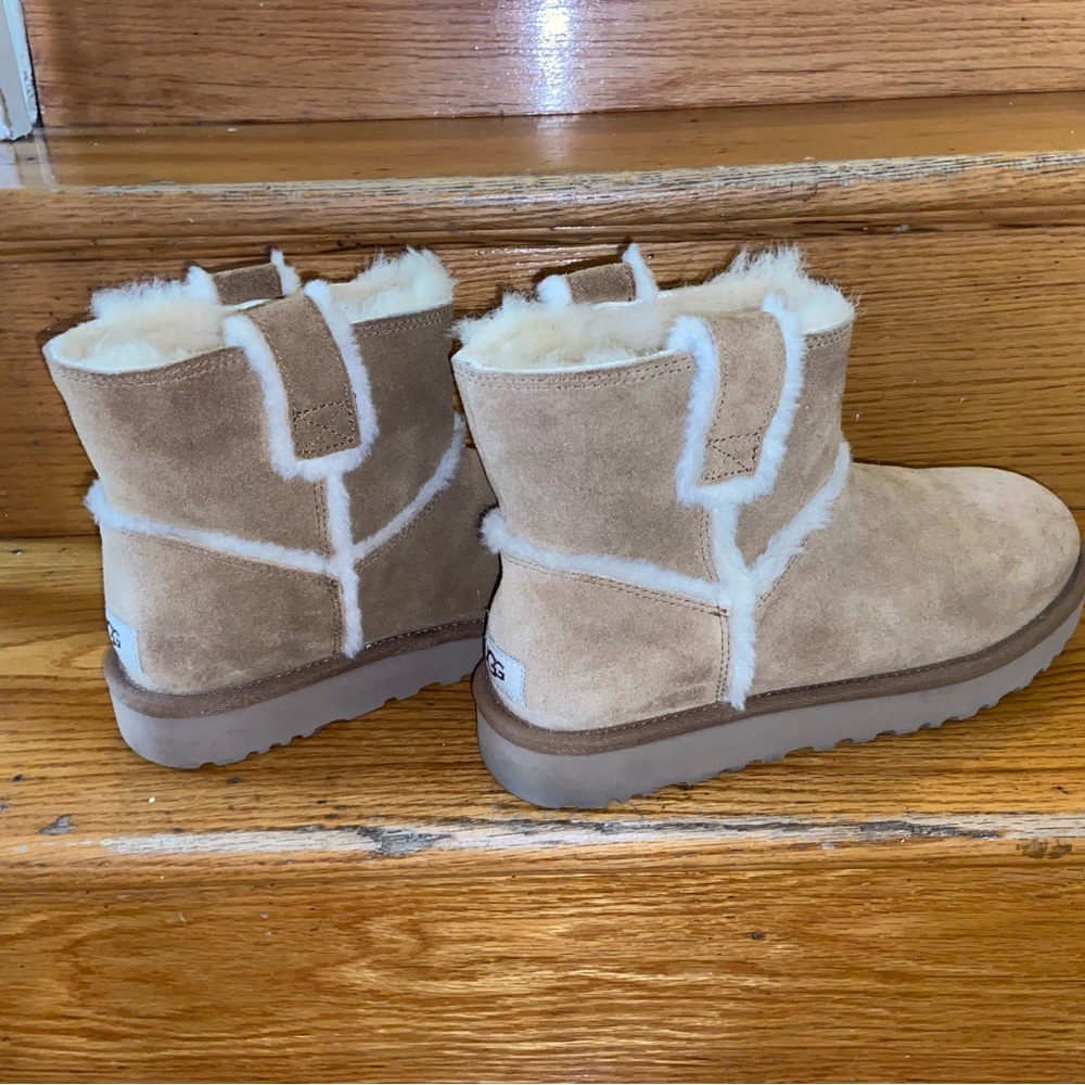 Ugg Boots - Short Spill Seam